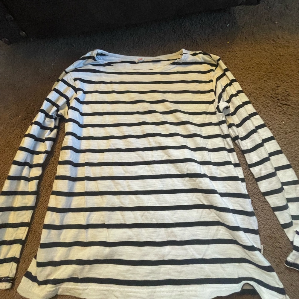 Classic Black and White Striped Long Sleeve Top